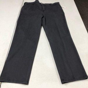 NWT IZOD 38x32 Straight Fit Gray Men’s Chino Pants
